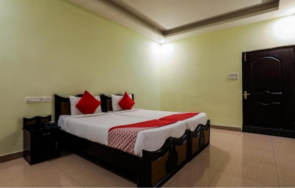 Hotel Meridian Grand Shamshabad Exterior photo